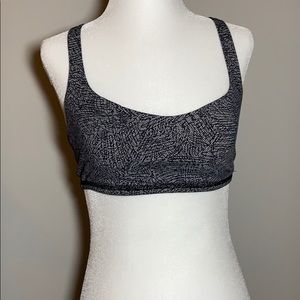 EUC Lululemon Free to Be Bra, Size 8